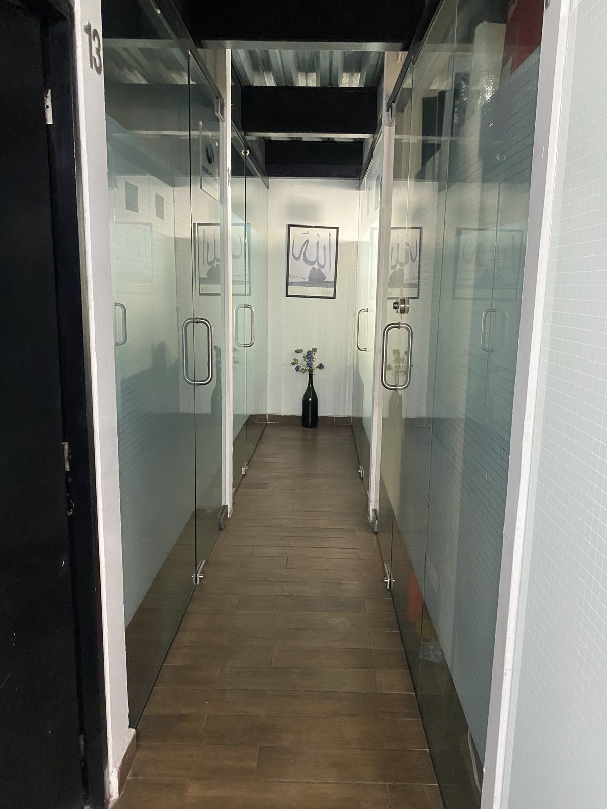 17 of 19: vista area oficinas