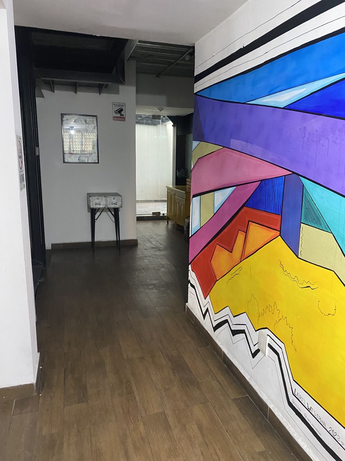 18 of 19: vista lobby