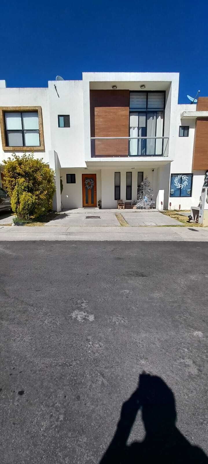 3 de 28