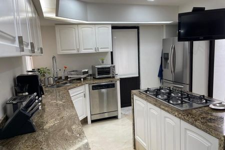 House for sale in Royal Country