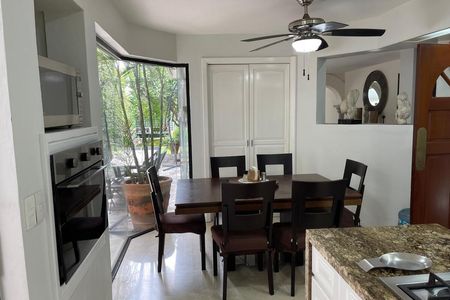 House for sale in Royal Country