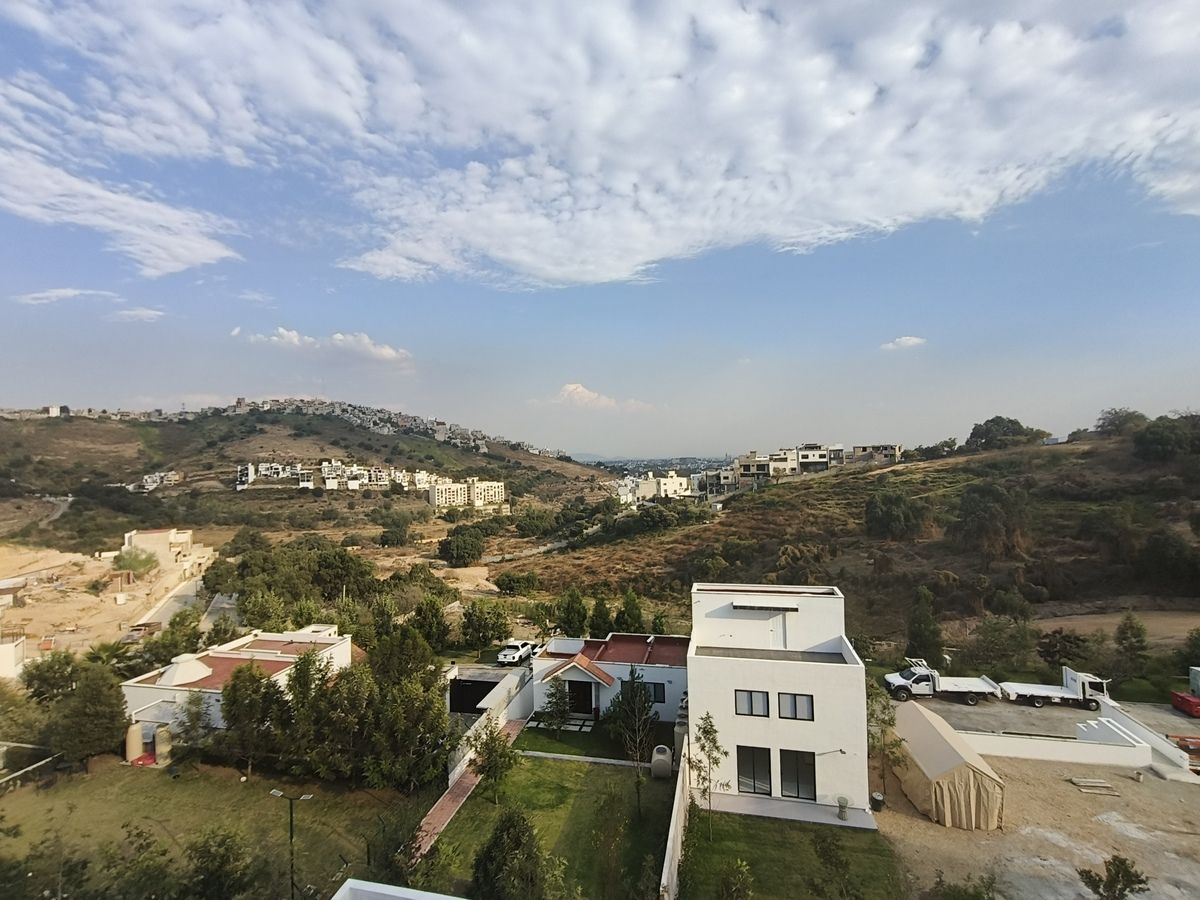 2 de 23: Vista contrafachada