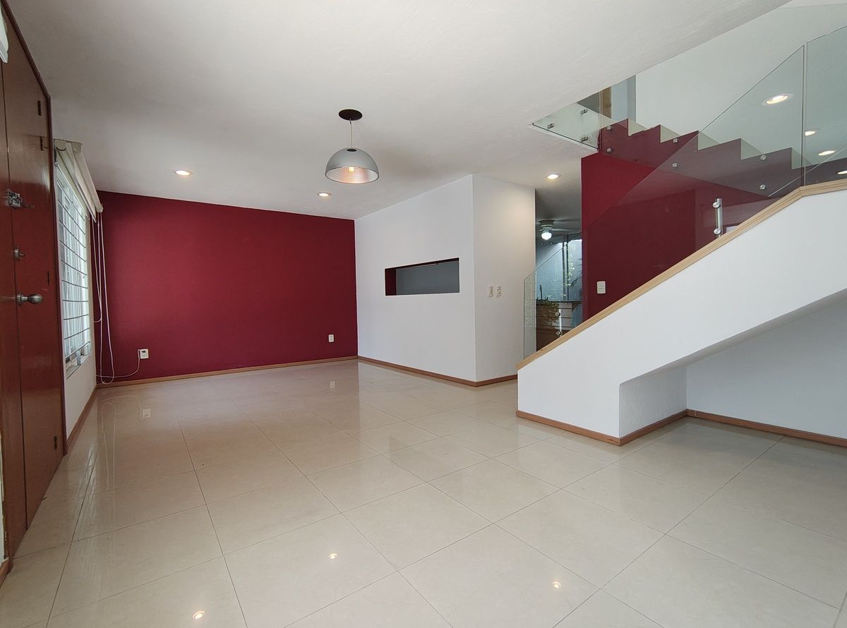 2 de 19: Sala Comedor
