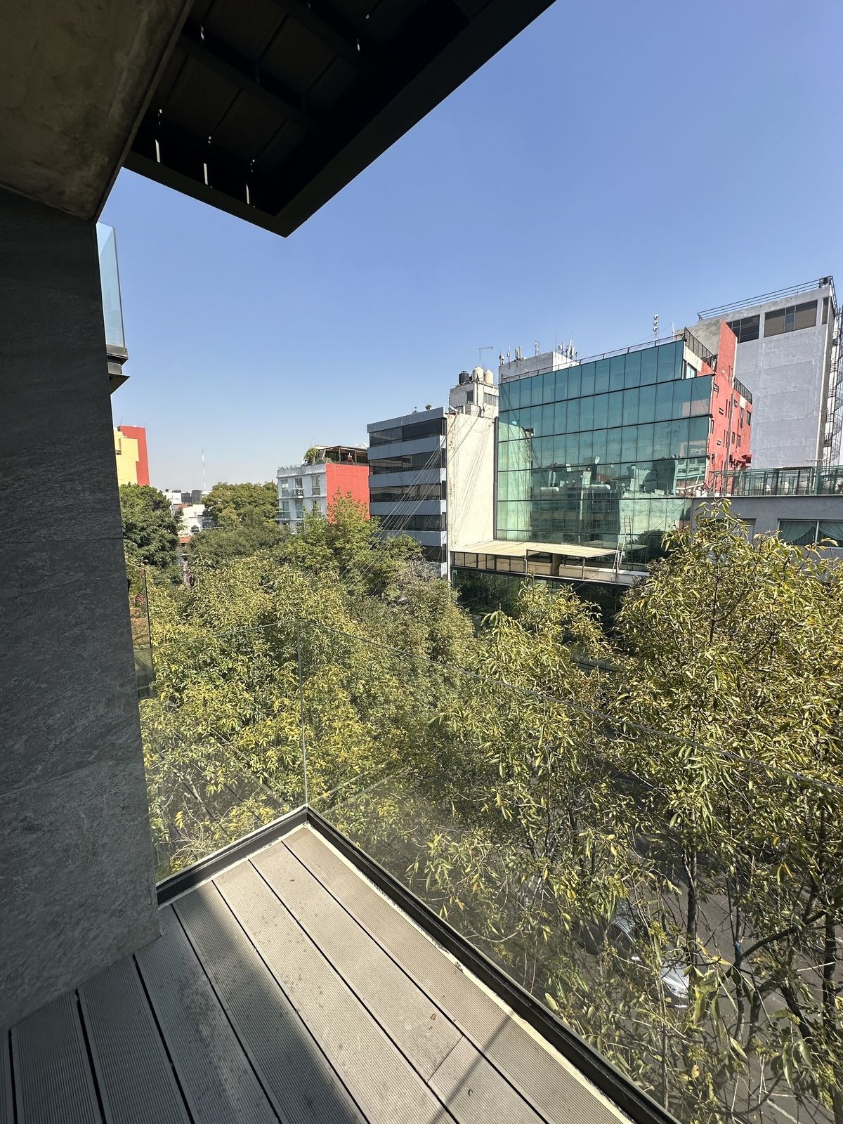 19 de 27: Balcón