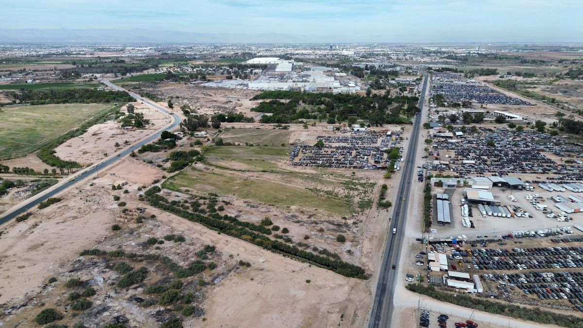 4 de 4: Terreno carretera aeropuerto Mexicali