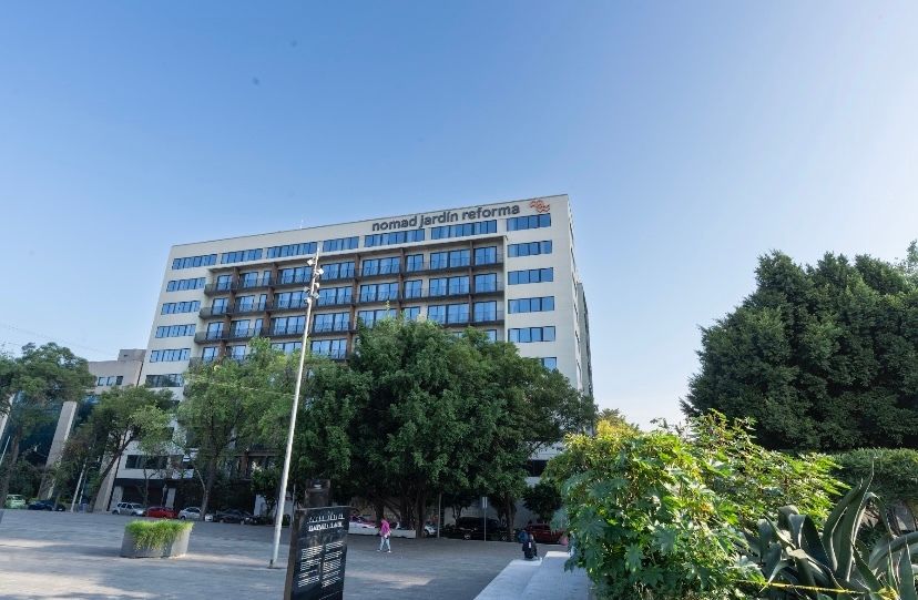 14 de 21: Fachada principal