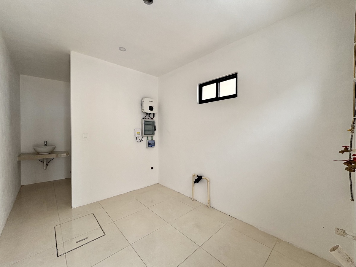 26 de 27: HABITACIÓN DE SERVICIO