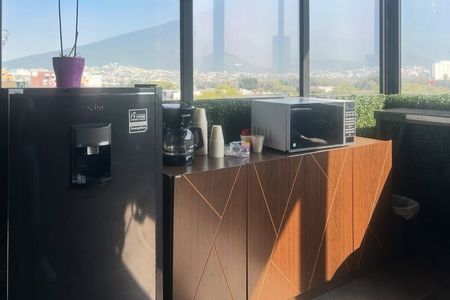 Oficina en Renta, Ocampo Business Center,  Av. Alfonso Reyes.-$12,000 MXN