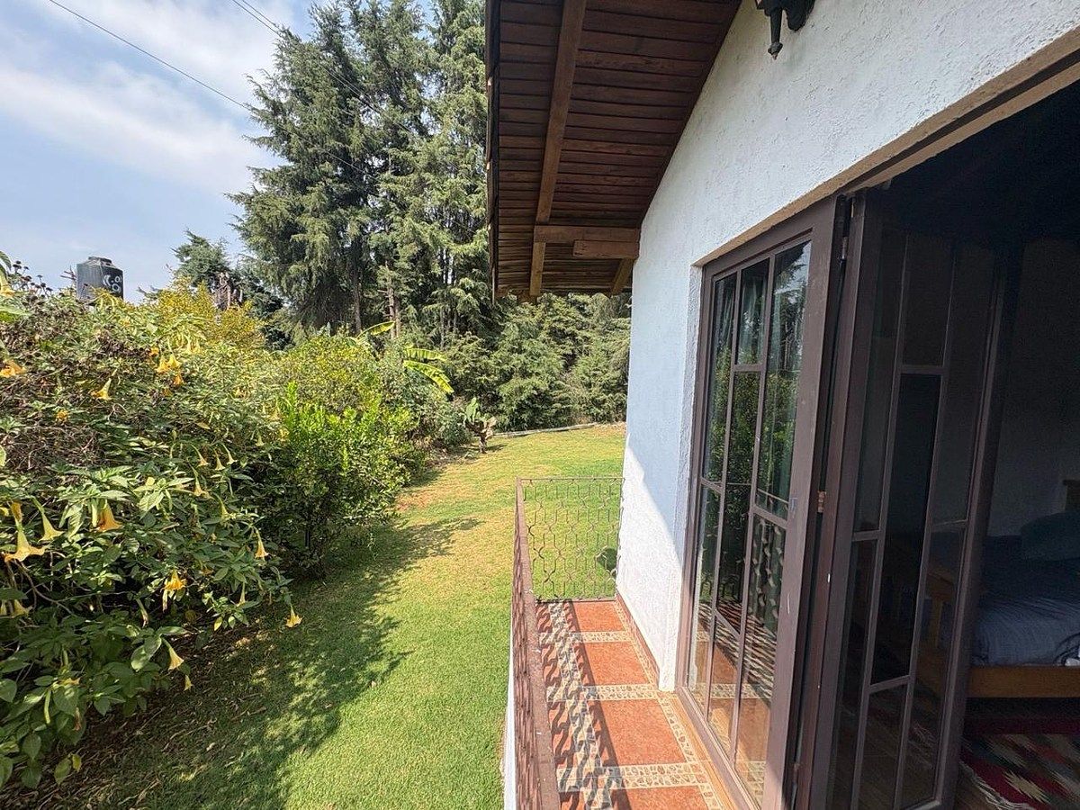 Casa em San Mateo Acatitlán, Valle de Bravo, foto 2 de 23