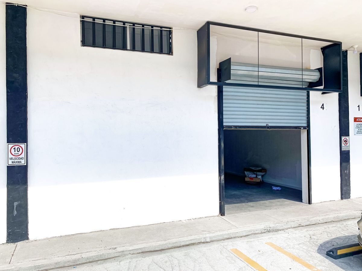 Commercial Storage Unit in Centro, Monterrey, photo 4 of 15