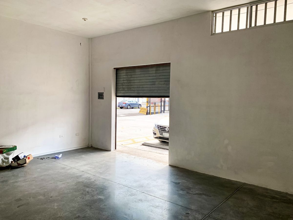 Commercial Storage Unit in Centro, Monterrey, photo 7 of 15