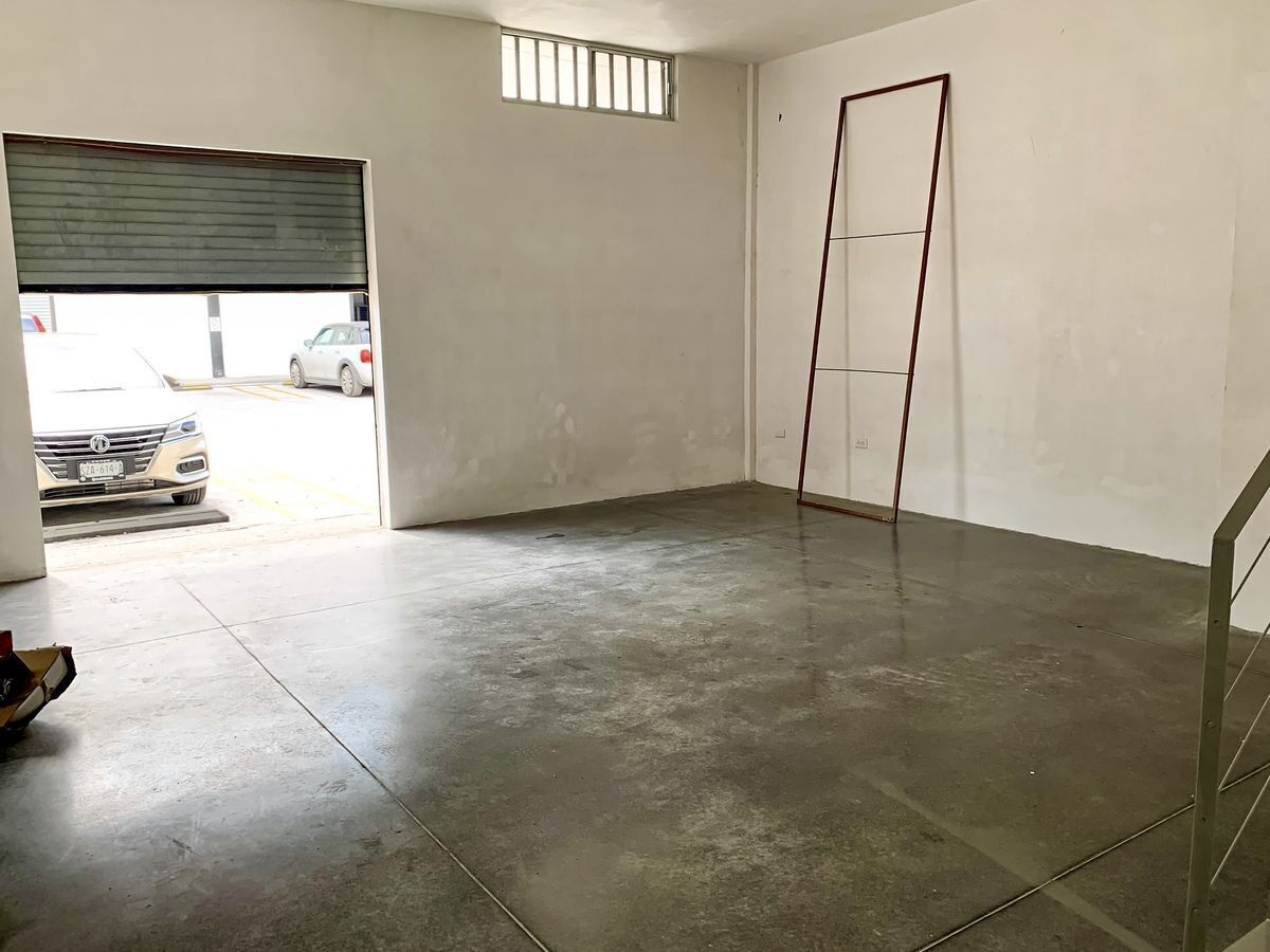 Commercial Storage Unit in Centro, Monterrey, photo 9 of 15