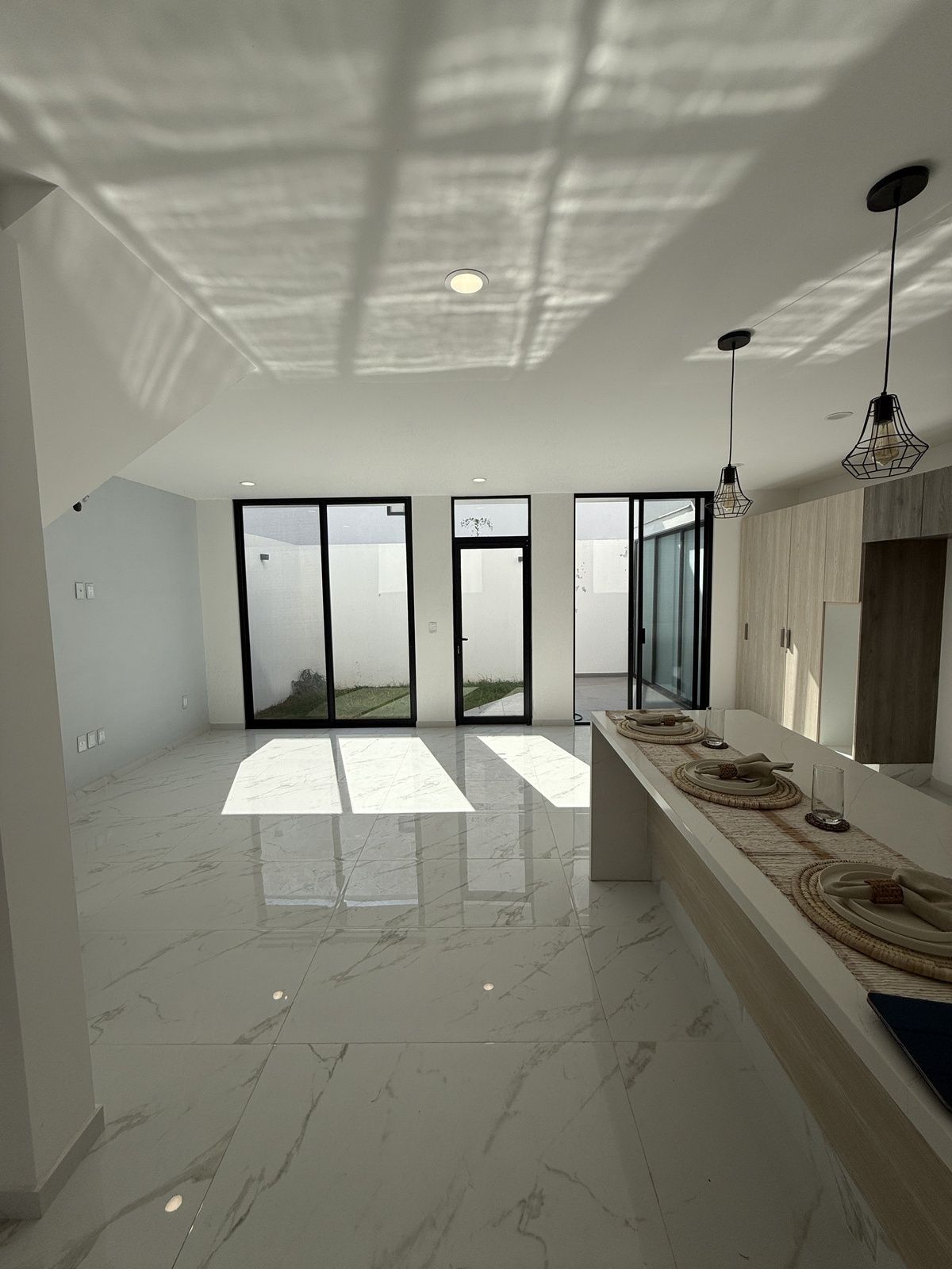 7 of 25: Cocina sala comedor
