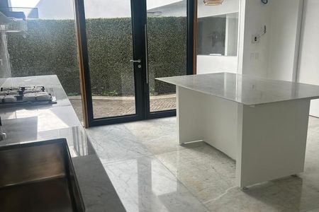 ESPECTACULAR CASA PARA ESTRENAR EN RENTA