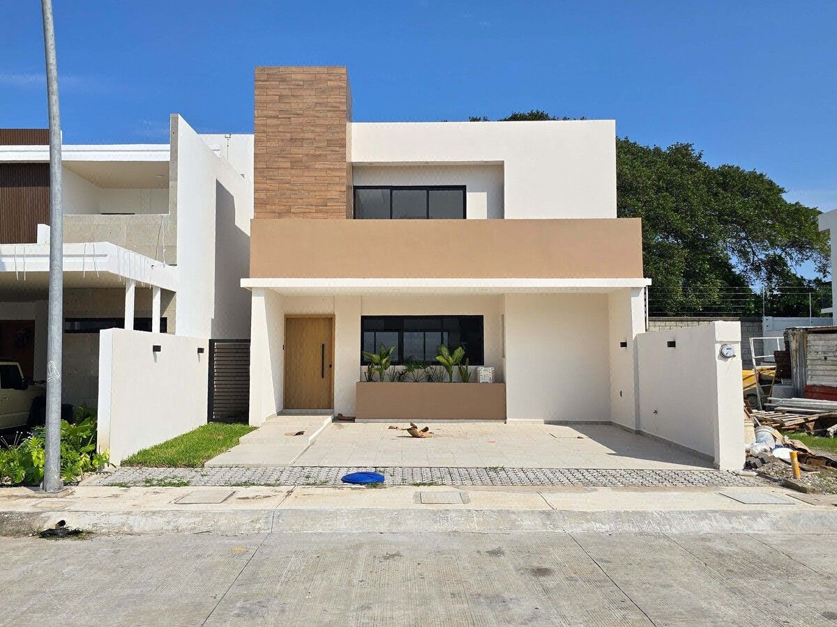 Casa en venta en Lomas del Dorado