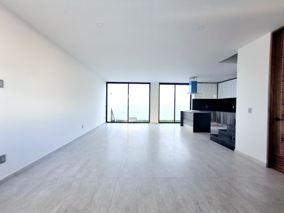 ESPECTACULAR CASA EN VENTA EN SOLARES Y TU FAMILIA FELIZ. - foto 5