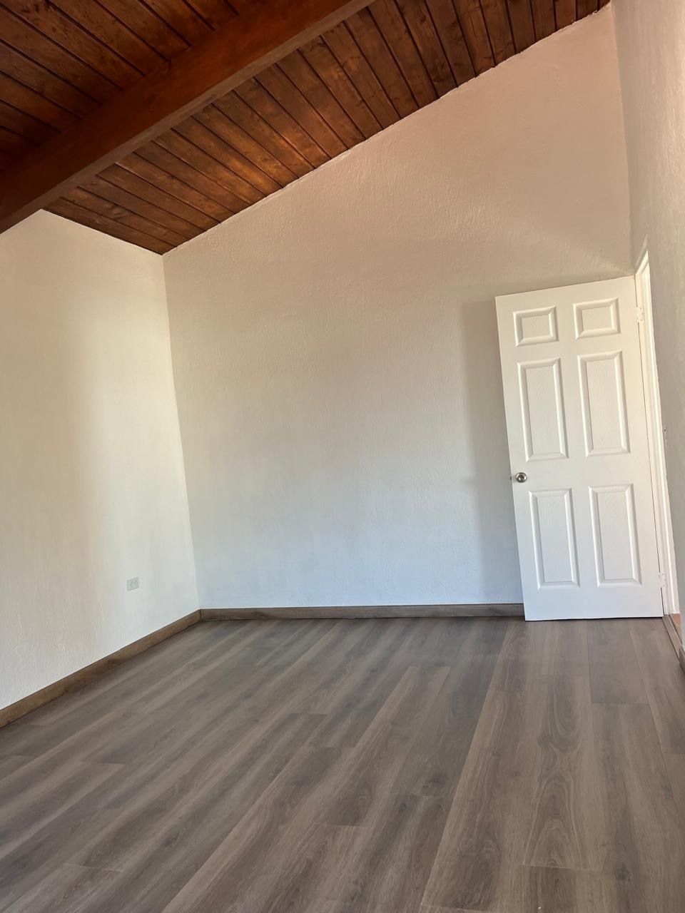 6 de 18: Habitación