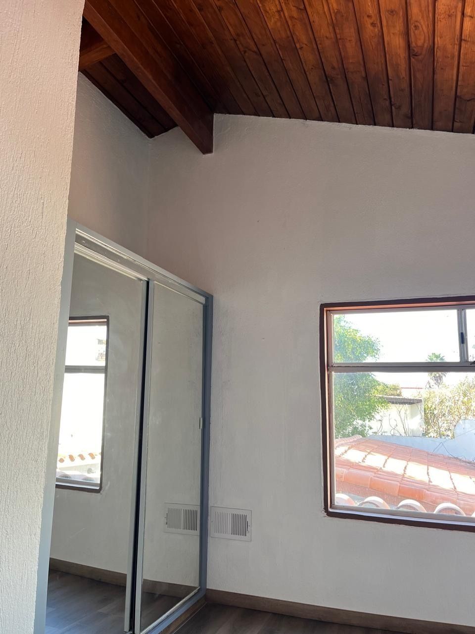 7 de 18: Habitación