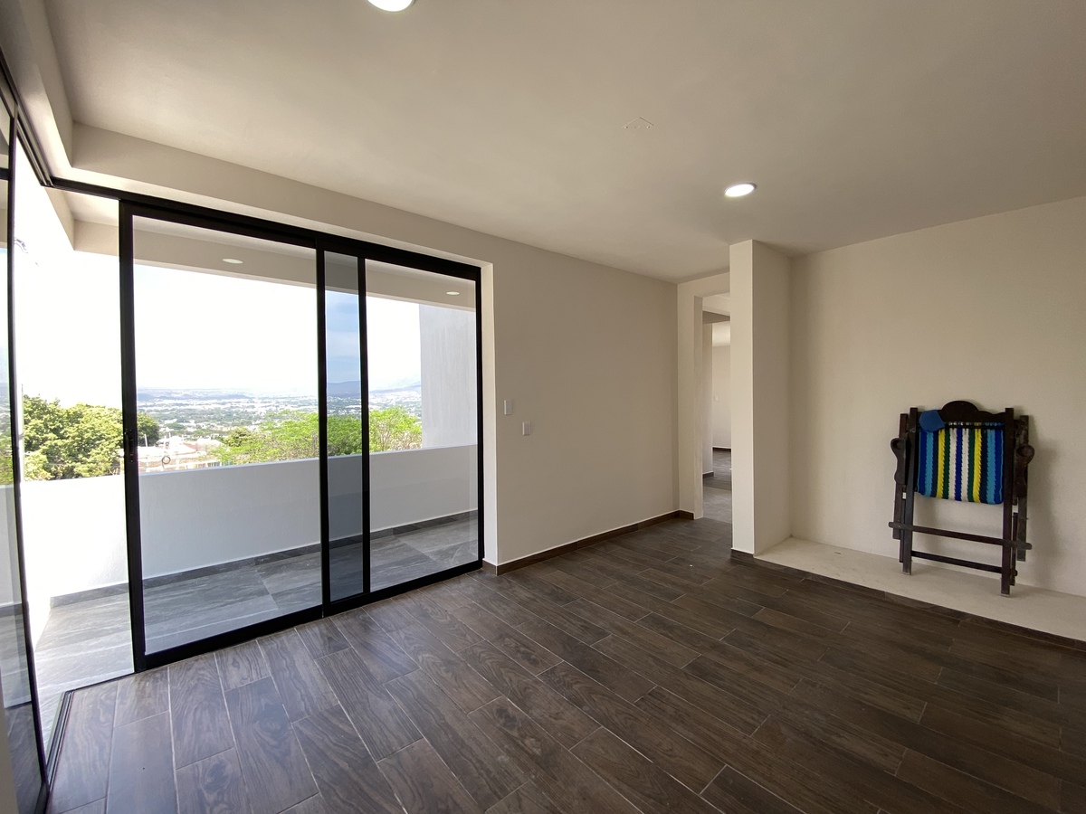 9 de 19: Recámara en planta alta