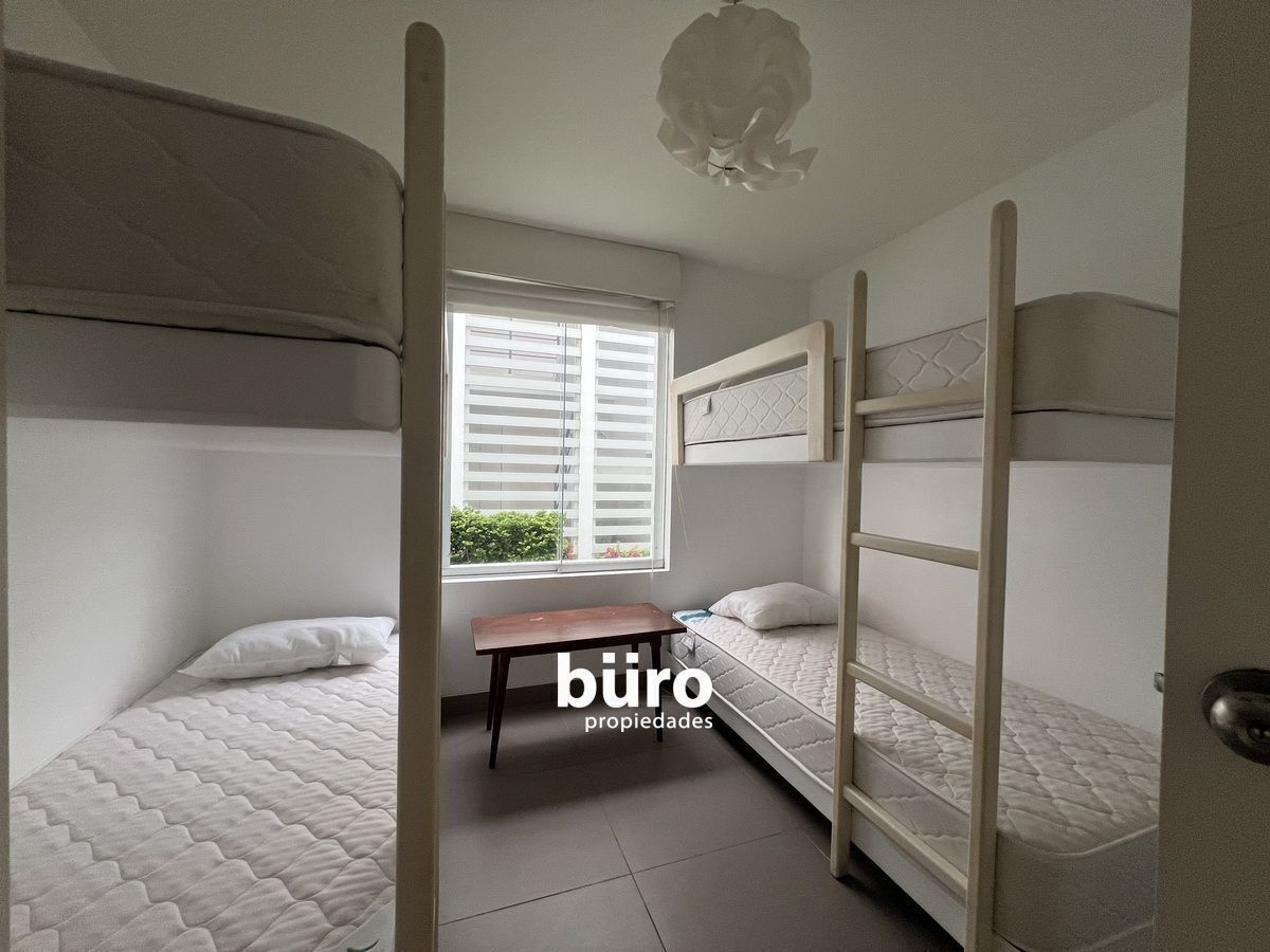 13 de 25: Cuarto dormitorio