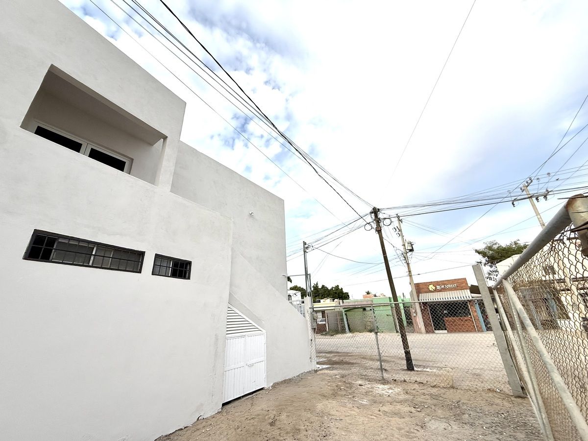 5 de 30: EN CALLE TUPARAM