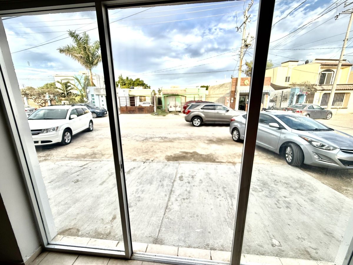 21 de 30: ESTACIONAMIENTO PARA 3 AUTOS EN BATERIA