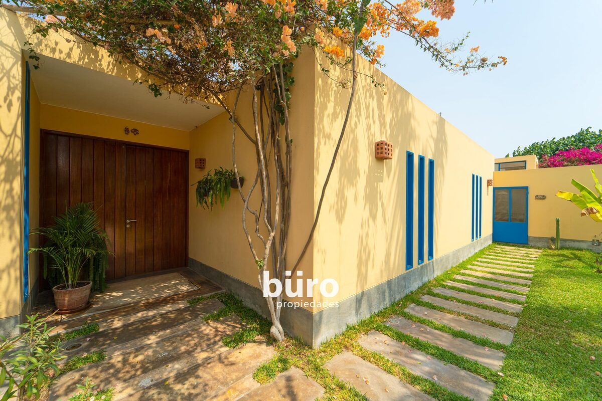 3 of 36: Ingreso a la casa