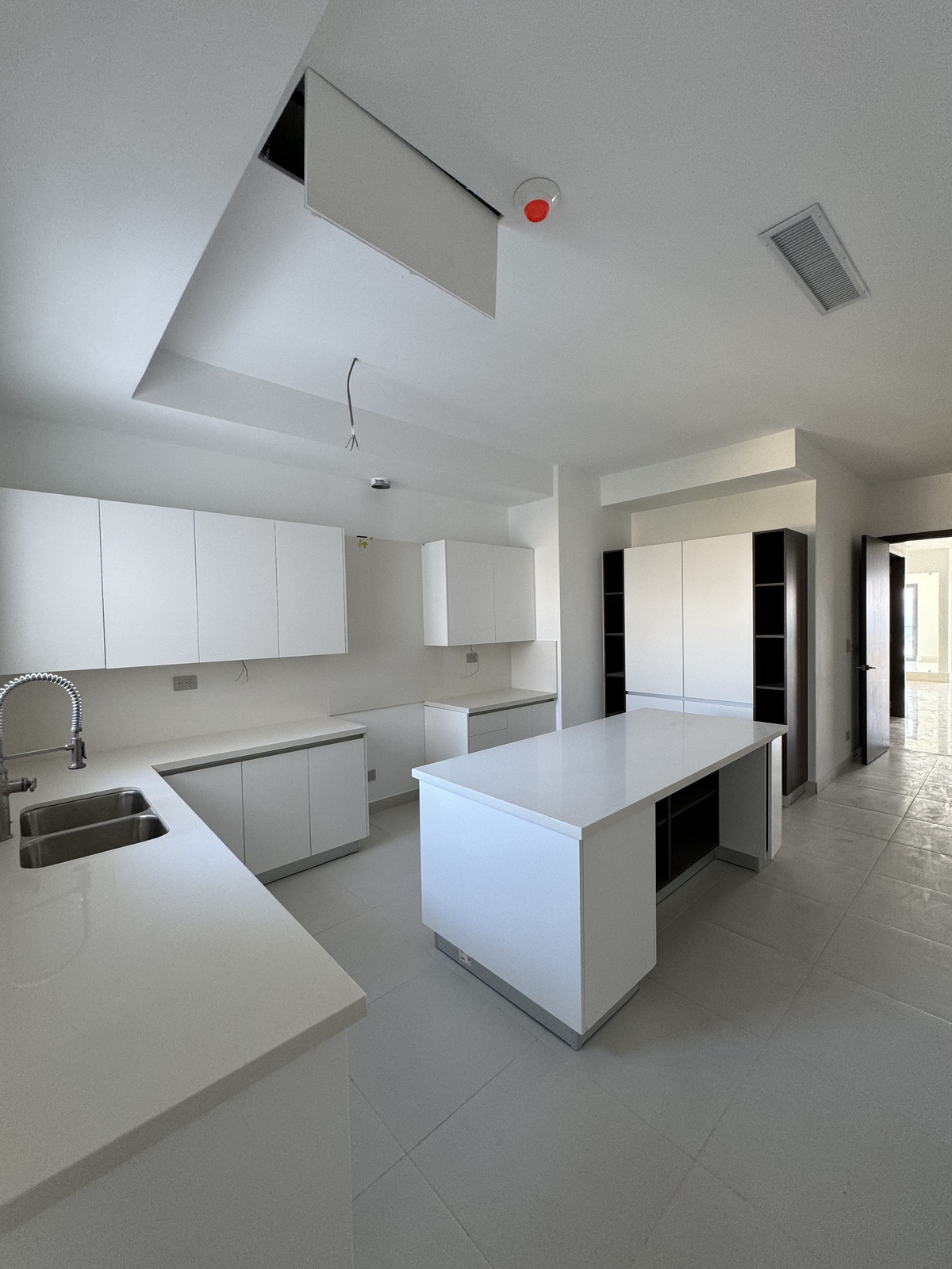23 de 35: COCINA FRIA