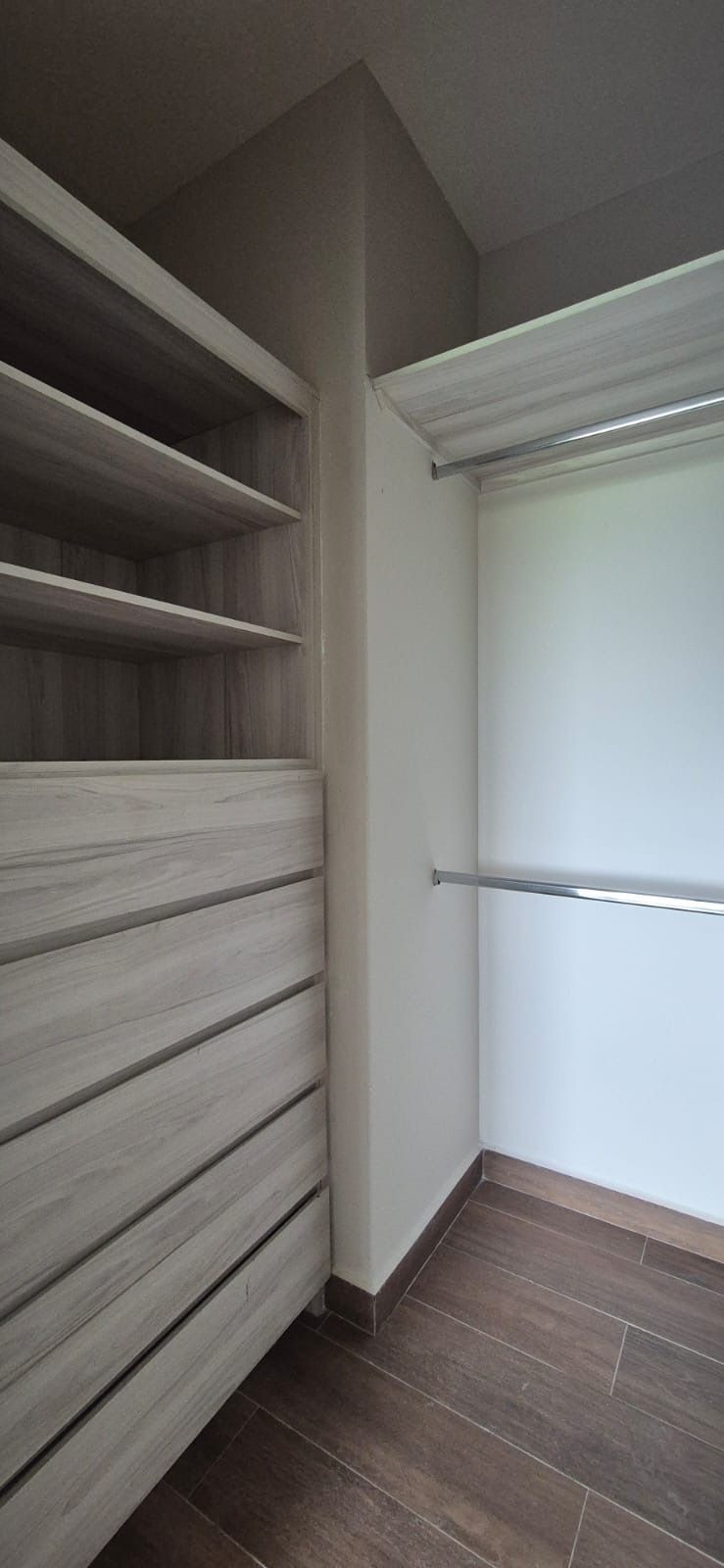 12 de 17: Closet rec sec