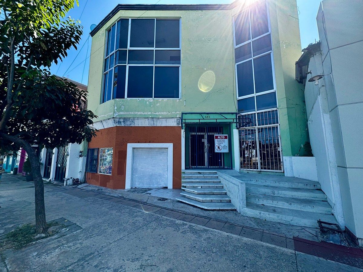 En VENTA EDIFICIO COMERCIAL (Antes Hospital) en zona CENTRO, foto 1 de 31