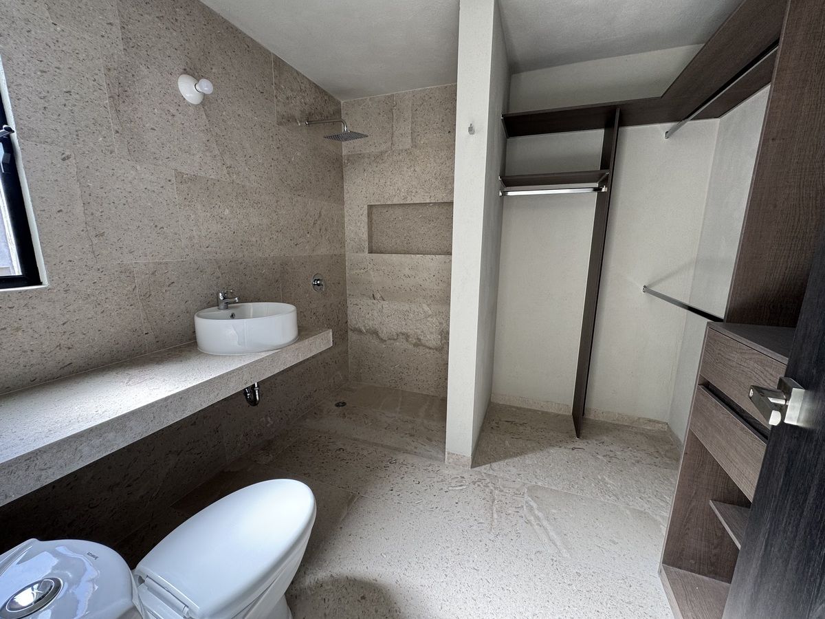 13 de 26: Baño y vestidor rec secundaria 1