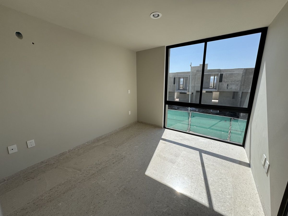 12 de 26: Recámara secundaria 1