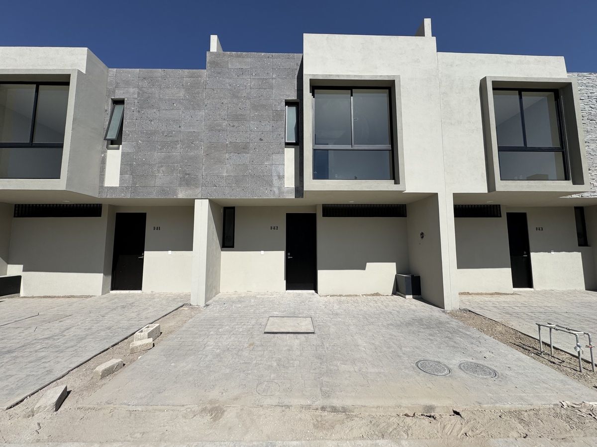 1 de 26: Cochera para 2 autos