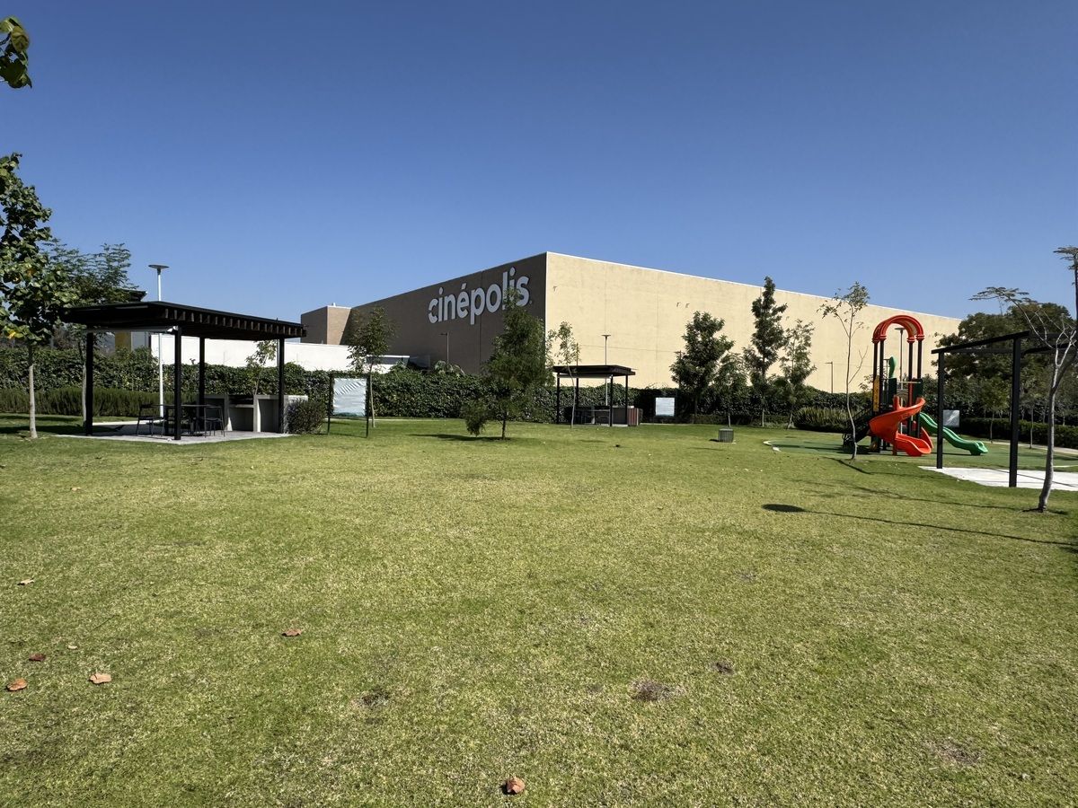 24 de 26: Áreas verdes