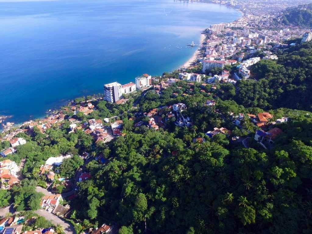 Lote em Conchas Chinas, Puerto Vallarta, foto 4 de 5
