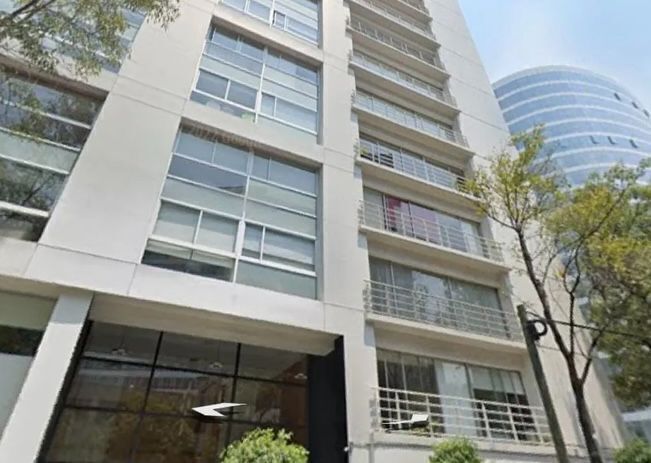 1 of 4: Fachada del edificio