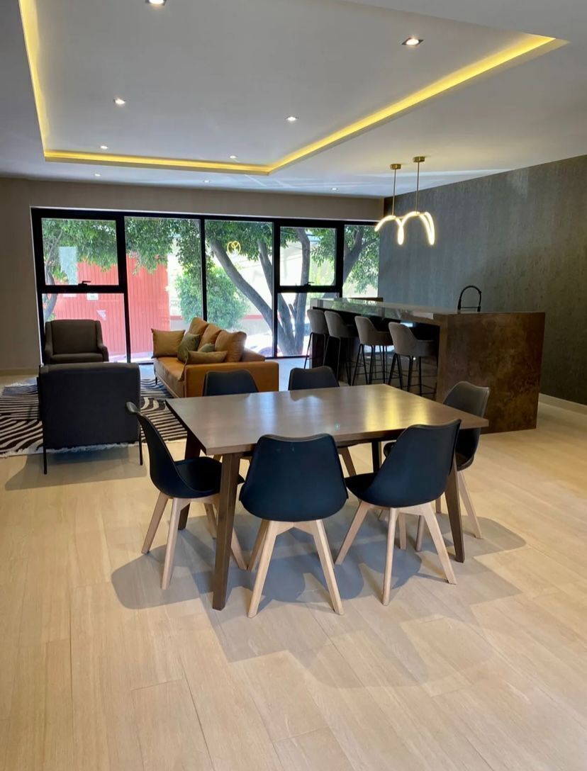 7 de 15: SALON LOUNGE