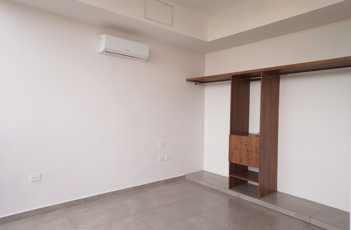 7 de 27: RECAMARA PRINCIPAL CON A/C CLOSET