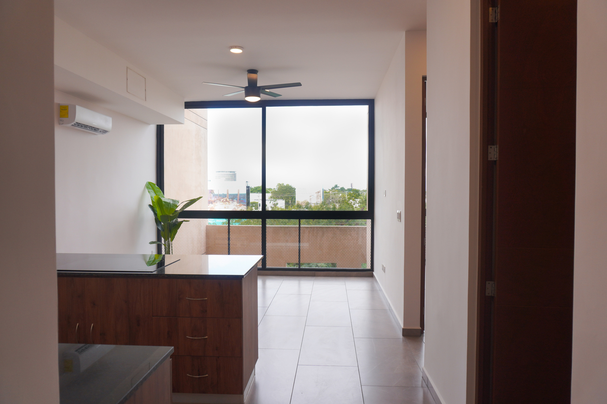 13 de 27: ACCESO DEPARTAMENTO