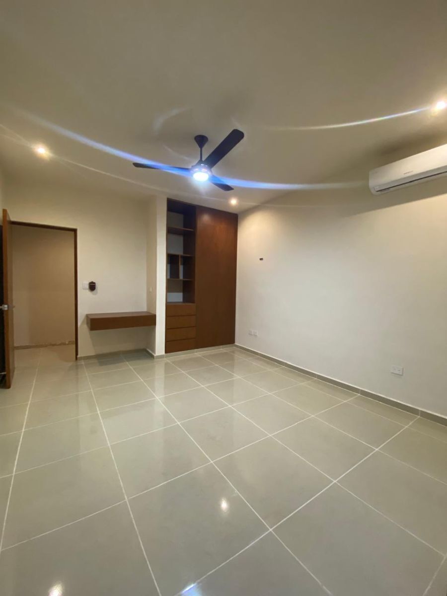 16 of 19: Carpintería decorativa en la foto