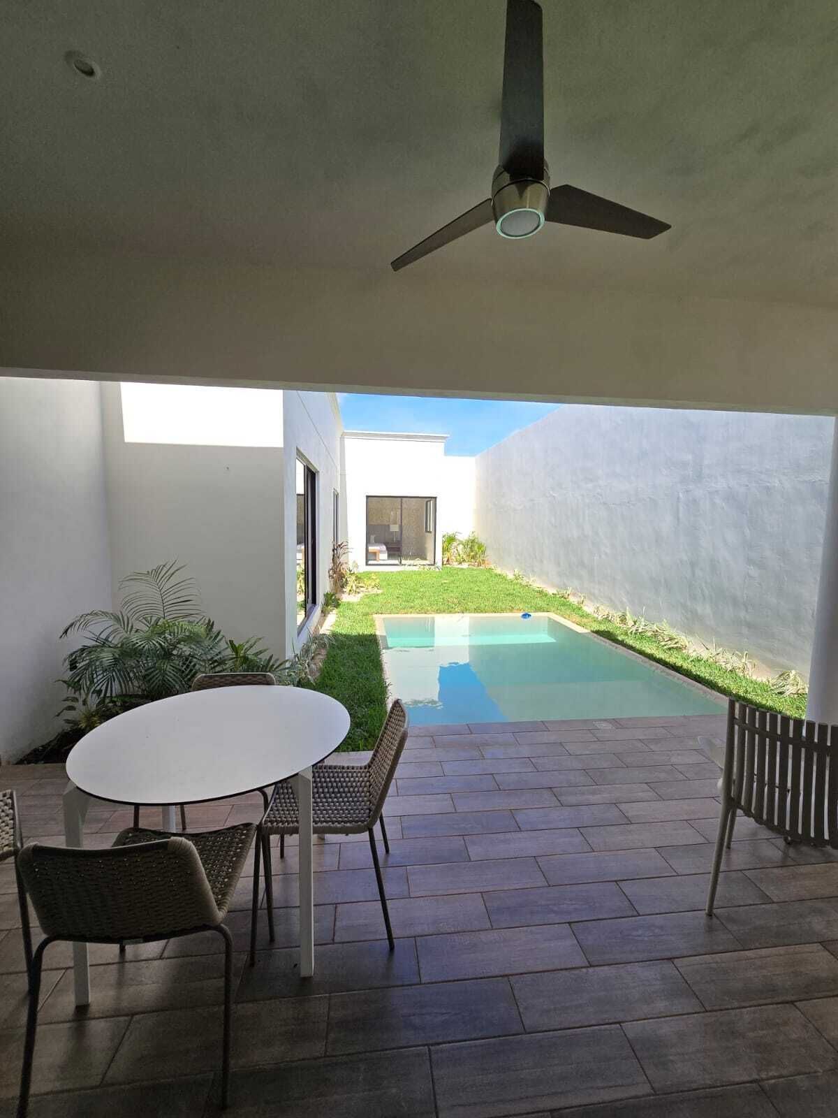 3 de 19: Piscina privada