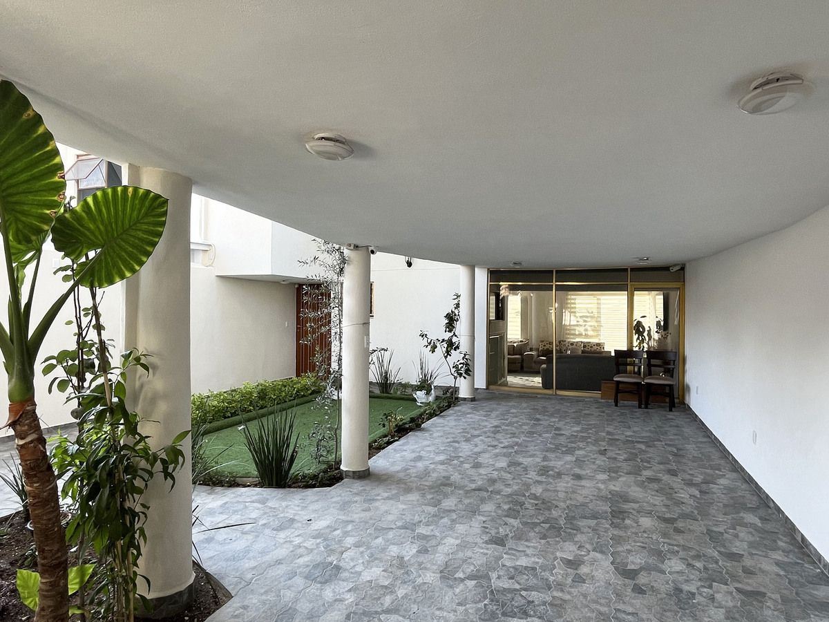 4 de 27: estacionamiento