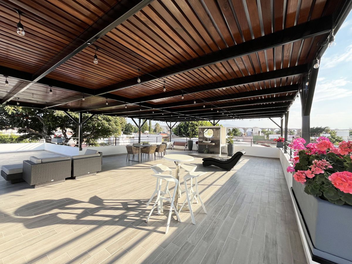 9 de 27: roof de día