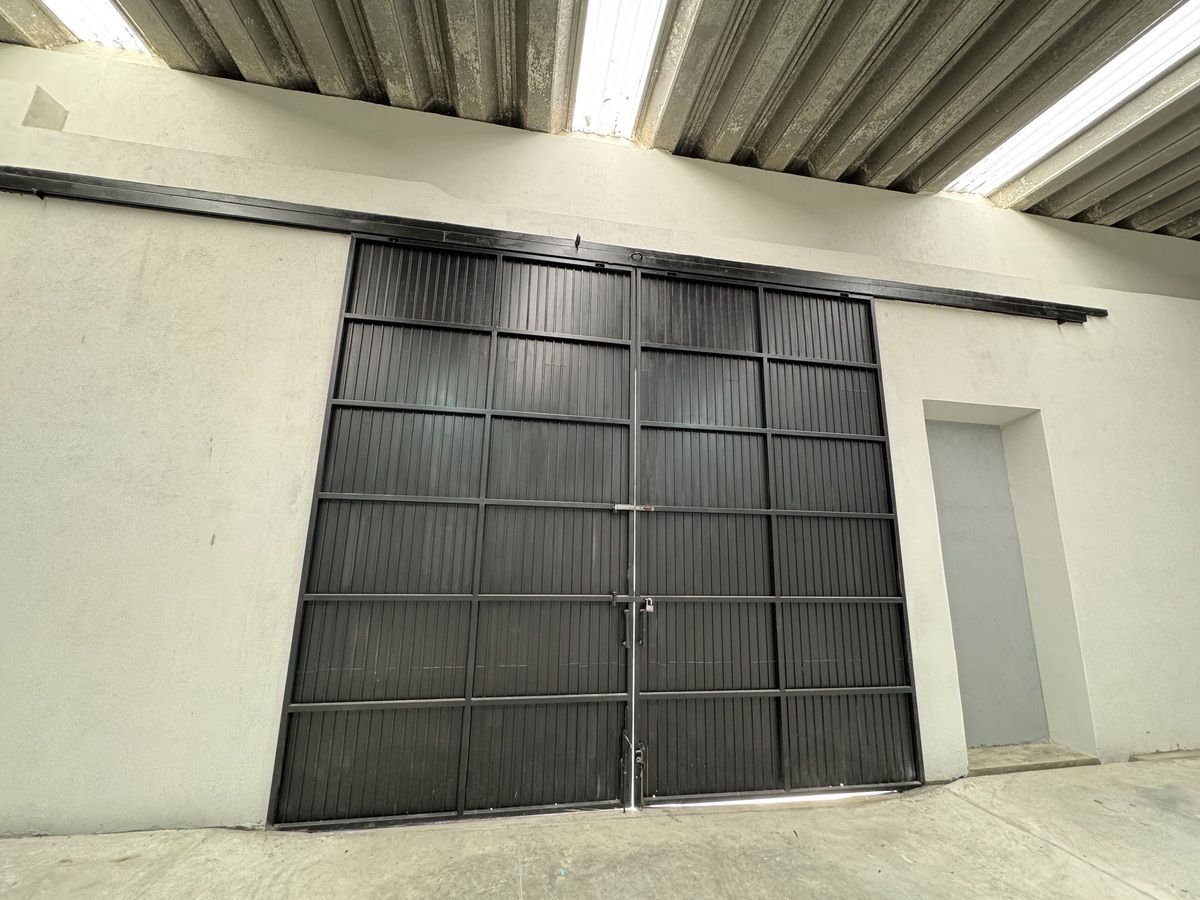 Bodega comercial en San Juan de Dios, Guadalajara, foto 3 de 11