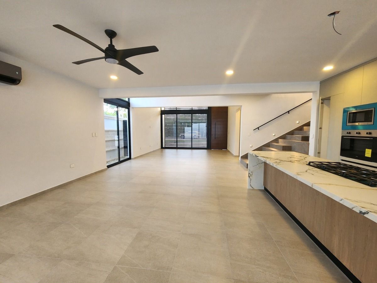 4 de 26: Sala, Comedor, Cocina