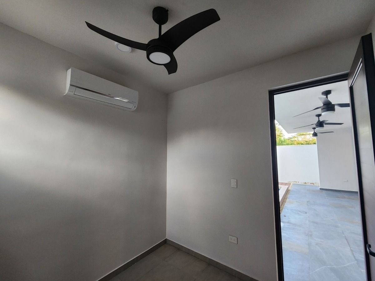 23 de 26: Cuarto de Servicio o Estudio