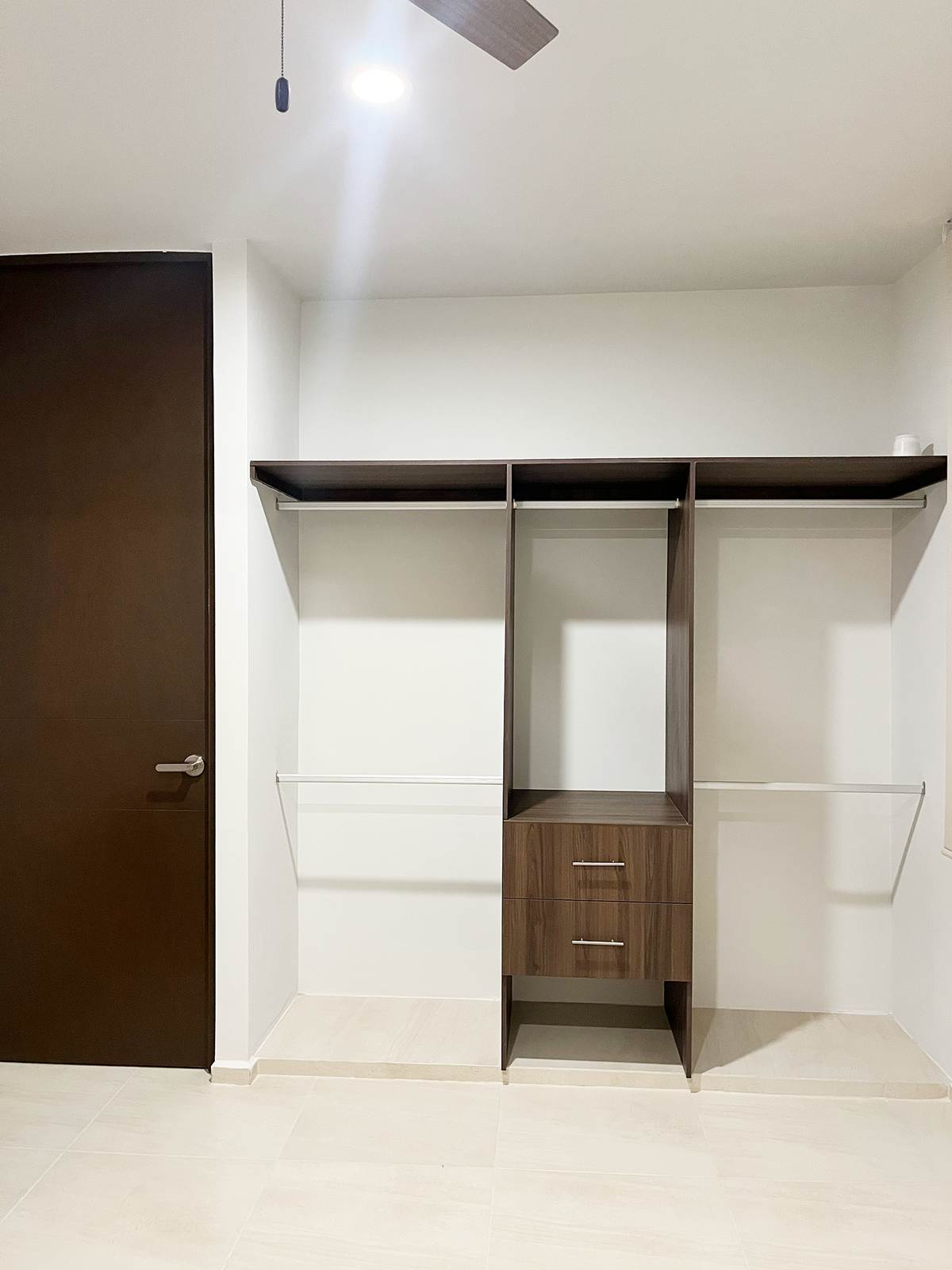 9 of 24: Recamara Secundaria