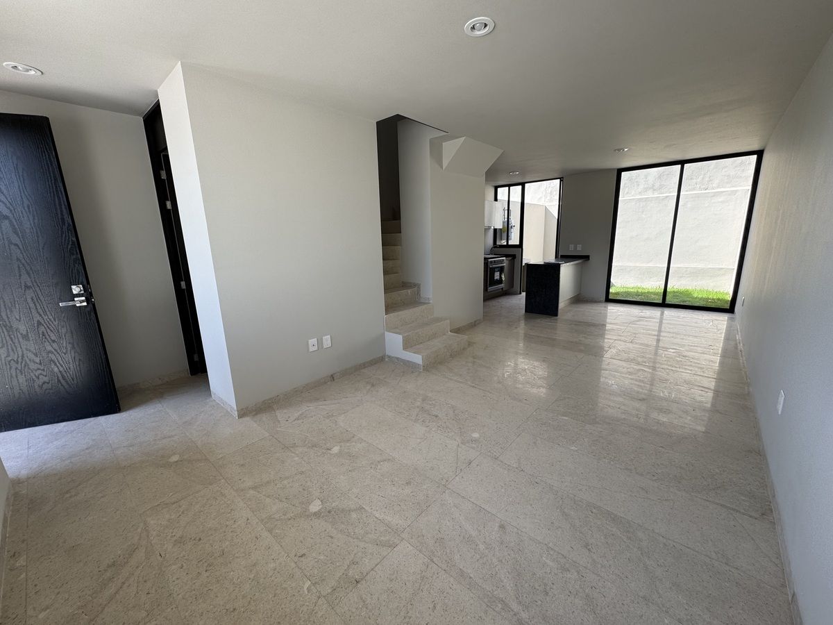 2 de 19: Sala-comedor