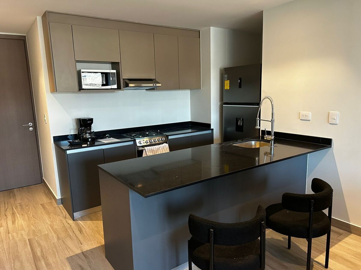Departamento dentro de la prestigiosa Plaza Península en Tijuana, foto 1 de 31