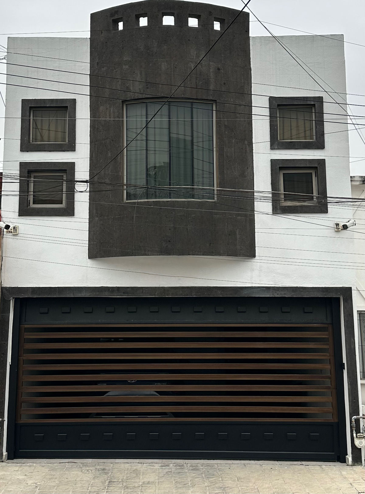 1 de 38: Fachada